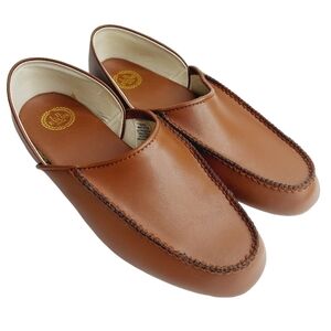 L.B. Evans 9 M Chicopee Slippers Brown Leather Classic Moccasin House Shoe EUC